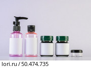 Empty bottle cream moisturizer lotion. Стоковое фото, агентство Ingram Publishing / Фотобанк Лори