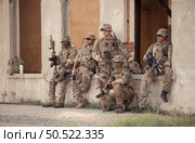 Special operations forces, Study geography and plan an attack on the enemy. Стоковое фото, агентство Ingram Publishing / Фотобанк Лори