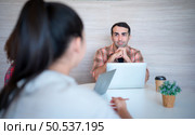 Diligent students are devoted to extra learning from expert teachers. frequently succeeds as intended. Стоковое фото, агентство Ingram Publishing / Фотобанк Лори