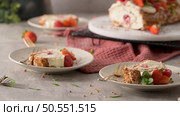 Meringue roll cake with cream, raspberries. Roulade, summer dessert served in ceramic plate. Стоковое фото, агентство Ingram Publishing / Фотобанк Лори