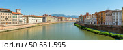 Church of Santa Maria della Spina and Arno river in Pisa, Italy. Panorama of the Arno River. Стоковое фото, агентство Ingram Publishing / Фотобанк Лори