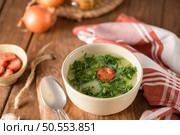 Caldo verde popular soup in Portuguese cuisine. traditional ingredients for caldo verde are potatoes, collard greens , olive oil and salt. Additionally garlic or onion may be added. Стоковое фото, агентство Ingram Publishing / Фотобанк Лори