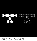 Drying clothes removing squeezing water drip drop out laundry concept set icon white color vector illustration image simple solid fill outline contour line thin flat style. Drying clothes removing squeezing water drip drop out laundry concept set icon white color vector illustration image solid fill outline contour line thin flat style. Стоковая иллюстрация, агентство Ingram Publishing / Фотобанк Лори