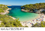 Cala Llombards. Beautiful sandy beach that is sheltered on either side by cliffs. Mallorca island, Spain. Стоковое фото, агентство Ingram Publishing / Фотобанк Лори