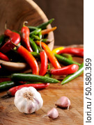 Una composizione di spezie ottimi per condire la cucina mediterranea. Стоковое фото, агентство Ingram Publishing / Фотобанк Лори