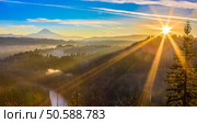 Beautiful Panorama of Mt. Hood taken during sunrise from Jonsrud view point in Sandy, Oregon, USA. Стоковое фото, агентство Ingram Publishing / Фотобанк Лори