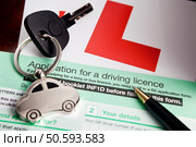 UK Driving Licence Application. Стоковое фото, агентство Ingram Publishing / Фотобанк Лори
