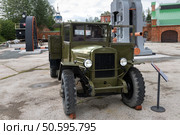 Военный грузовик ЗИС-5 "Уралзис". Экспозиция оборудования Северского трубного завода. Город Полевской, Свердловская область (2024 год). Редакционное фото, фотограф Pukhov K / Фотобанк Лори