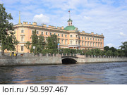 The Mikhailovsky Castle-palace in St. Petersburg is a large building. Saint Petersburg, Russia, 23.07.2021. Редакционное фото, фотограф Olga Golub / Фотобанк Лори
