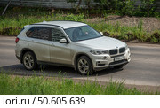 Автомобиль bmw x 5 xdrive 30 d. Стоковое фото, фотограф Анатолий Володин / Фотобанк Лори