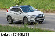 Автомобиль Mitsubishi Eclipse Cross. Редакционное фото, фотограф Анатолий Володин / Фотобанк Лори