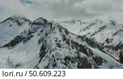Snow Alp mountain range landscape. Стоковое видео, видеограф Михаил Коханчиков / Фотобанк Лори