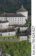 Kufstein town with Castle Festung fortress. Стоковое видео, видеограф Михаил Коханчиков / Фотобанк Лори