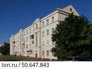 Жилой дом 1930-х годов в городке Метростроя на Ярославском шоссе. Москва (2022 год). Стоковое фото, фотограф Елена Орлова / Фотобанк Лори