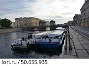 Лодки на Фонтанке у моста Ломоносова , Санкт-Петербург. Редакционное фото, фотограф Сергеев Валерий / Фотобанк Лори