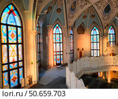 Витражные окна. Интерьер мечети Кул Шариф, Казань. Редакционное фото, фотограф Мария Сергеева / Фотобанк Лори