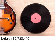 Mandolin and disc two. Стоковое фото, фотограф Николай Григорьев / Фотобанк Лори