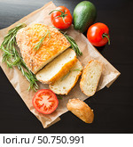 Кукурузный хлеб с сыром, розмарином и овощами. Чиабатта. Healthy food. Corn Bread with Cheese, Rosemary and Vegetables. Стоковое фото, фотограф AllNikArt / Фотобанк Лори