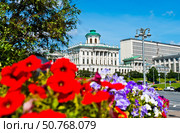 Дом Пашкова. Лето. Солнечный день. Москва. Россия. Редакционное фото, фотограф E. O. / Фотобанк Лори