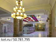 Бювет источника № 17 Ессентуки в Курортном парке. Редакционное фото, фотограф Лариса Веселова / Фотобанк Лори