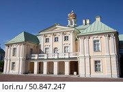 Ораниенбаум, главный дом дворца Меншикова. Редакционное фото, фотограф Дмитрий Неумоин / Фотобанк Лори