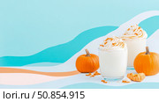 Autumn Beverage Bliss: Creamy Drink Still Life with Miniature Gourds, Perfect as Seasonal Decor or Beverage Menu Promotion. Стоковое AI-изображение, AI-художник Данила Большаков / Фотобанк Лори