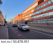 Фасад Московского тормозного завода "Трансмаш" в Москве. Редакционное фото, фотограф Мария Сергеева / Фотобанк Лори