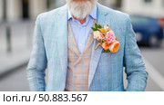 Groom's Formal Attire: A Blue Plaid Suit with Floral Boutonniere. Стоковое AI-изображение, AI-художник Данила Большаков / Фотобанк Лори