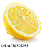 Juicy lemon half showing refreshing pulp and rind. Стоковое AI-изображение, AI-художник Иван Рябоконь / Фотобанк Лори