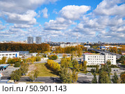 Здания на улице Пермякова. Город Тюмень (2018 год). Стоковое фото, фотограф Александр Тараканов / Фотобанк Лори