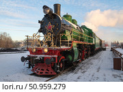 Советский пассажирский паровоз Су.250-74 (Сормовский усиленный, Советский Прери) солнечным февральским утром. Сортавала. Редакционное фото, фотограф Виктор Карасев / Фотобанк Лори