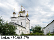 Gorokhovets, Vladimirskaya Oblast, Russia - 07.19.2025. Sretensky Convent with Scenic View. Редакционное фото, фотограф Ольга Губская / Фотобанк Лори