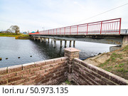 Мост через реку Юрга. Село Юргинское. Тюменская область (2018 год). Стоковое фото, фотограф Александр Тараканов / Фотобанк Лори