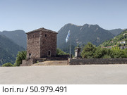 Watchtower in the mountains on a sunny summer day. Стоковое фото, фотограф Татьяна Ляпи / Фотобанк Лори
