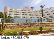 Luxury Atlas Beach Hotel on the beach in Agadir, on the Atlantic Ocean. Kingdom of Morocco. Редакционное фото, фотограф Евгений Ткачёв / Фотобанк Лори