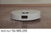 Cleaning for busy people robot cleans every corner automatically making home care fast easy and efficient every day. Стоковое видео, видеограф Svetlana Golovco / Фотобанк Лори