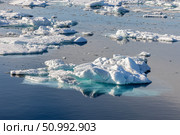 Голубые айсберги Северного Ледовитого океана. Стоковое фото, фотограф Юрий Шурчков / Фотобанк Лори