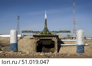 The Soyuz rocket is erected into position at the launch pad at the Baikonur Cosmodrome in Kazakhstan (2009 год). Стоковое фото, фотограф Stocktrek Images, Inc. / ТАСС / Фотобанк Лори
