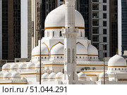 Мечеть шейха Рашида ибн Саида Аль Мактума в Дубае (Sheikh Rashid Bin Mohammed Masjid) Стоковое фото, фотограф Екатерина Якименко / Фотобанк Лори