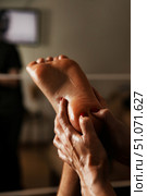 Relaxing Foot Massage Experience for Rejuvenation and Stress Relief Indoors. Стоковое фото, фотограф Aleksandr Golubev / Фотобанк Лори