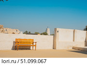 Ras Al Khaimah, UAE – 14.04.2025: The desert coastal town (ghost town) of Jazeera Al Hamra includes a fort, three schools, an open-air market and mosques nestled between hundreds of villas. Стоковое фото, фотограф Feruza Tashmetova / Фотобанк Лори
