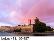 Радуга над набережной Фонтанки. Санкт-Петербург. Стоковое фото, фотограф Ольга Визави / Фотобанк Лори