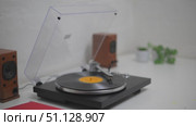 Vinyl Record Spinning On Vintage Turntable. Needle Scratching Grooves Analog Sound. Стоковое видео, видеограф Степанов Григорий / Фотобанк Лори