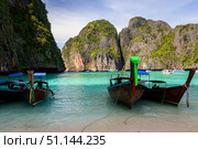 Maya Bay on the island of Phi Phi. (2017 год). Редакционное фото, фотограф Емельянов Евгений Викторович / Фотобанк Лори