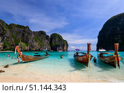 Maya Bay on the island of Phi Phi. (2017 год). Редакционное фото, фотограф Емельянов Евгений Викторович / Фотобанк Лори
