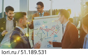 Group of professionals engages in a collaborative brainstorming session, sharing ideas and applauding one another's contributions in an office setting. Стоковое AI-видео, аниматор Данила Большаков / Фотобанк Лори