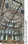Courtyard of Fatih Mosque in Istanbul, Turkey Fatih Mosque and Mausoleum in Istanbul, Turkey Distant image of the Fatih Mosque and the Molla Zeyrek ( Old Pantocrator) mosque, Istanbul Turkey The Fatih Mosque in Fatih district of Istanbul, Turkey. Стоковое фото, фотограф Zita Khasanova / Фотобанк Лори