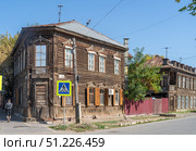 Астрахань,улицы со старыми домами. (2023 год). Редакционное фото, фотограф Андреева Тамара Викторовна / Фотобанк Лори