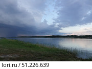 Озеро Большое Островное перед грозой. Алтайский край (2022 год). Стоковое фото, фотограф Free Wind / Фотобанк Лори