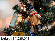Christmas decorations. Soviet Christmas tree. Old retro cotton wool Christmas tree toy. 1930s. Стоковое фото, фотограф Photojuli / Фотобанк Лори